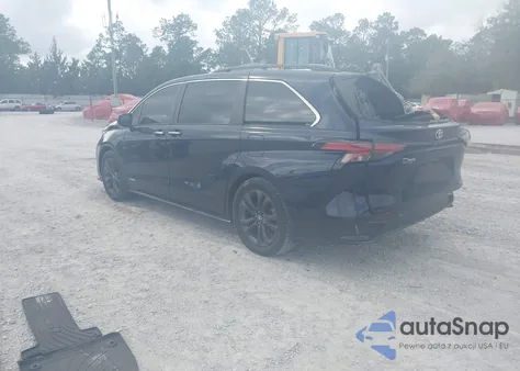 2021 Toyota Sienna Xse z USA, uszkodzony, nr VIN 5TDDRKEC5MS019491